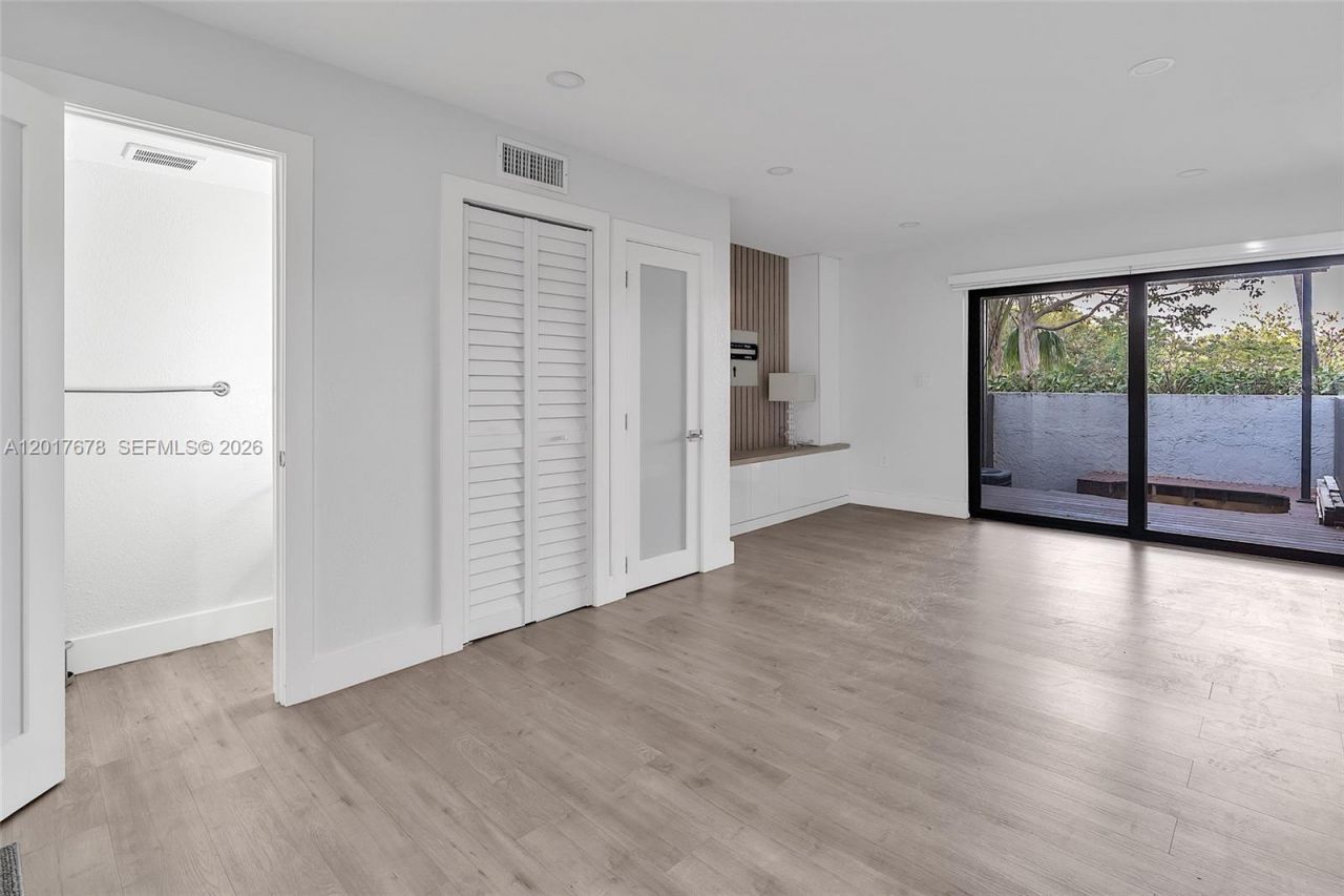 1901 NW S River Dr , Unit 28C, Miami, FL 33125 Photo