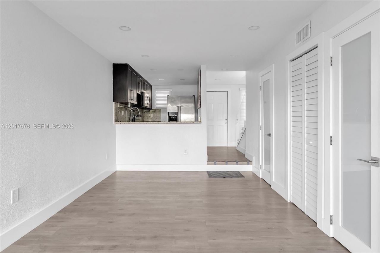1901 NW S River Dr , Unit 28C, Miami, FL 33125 Photo