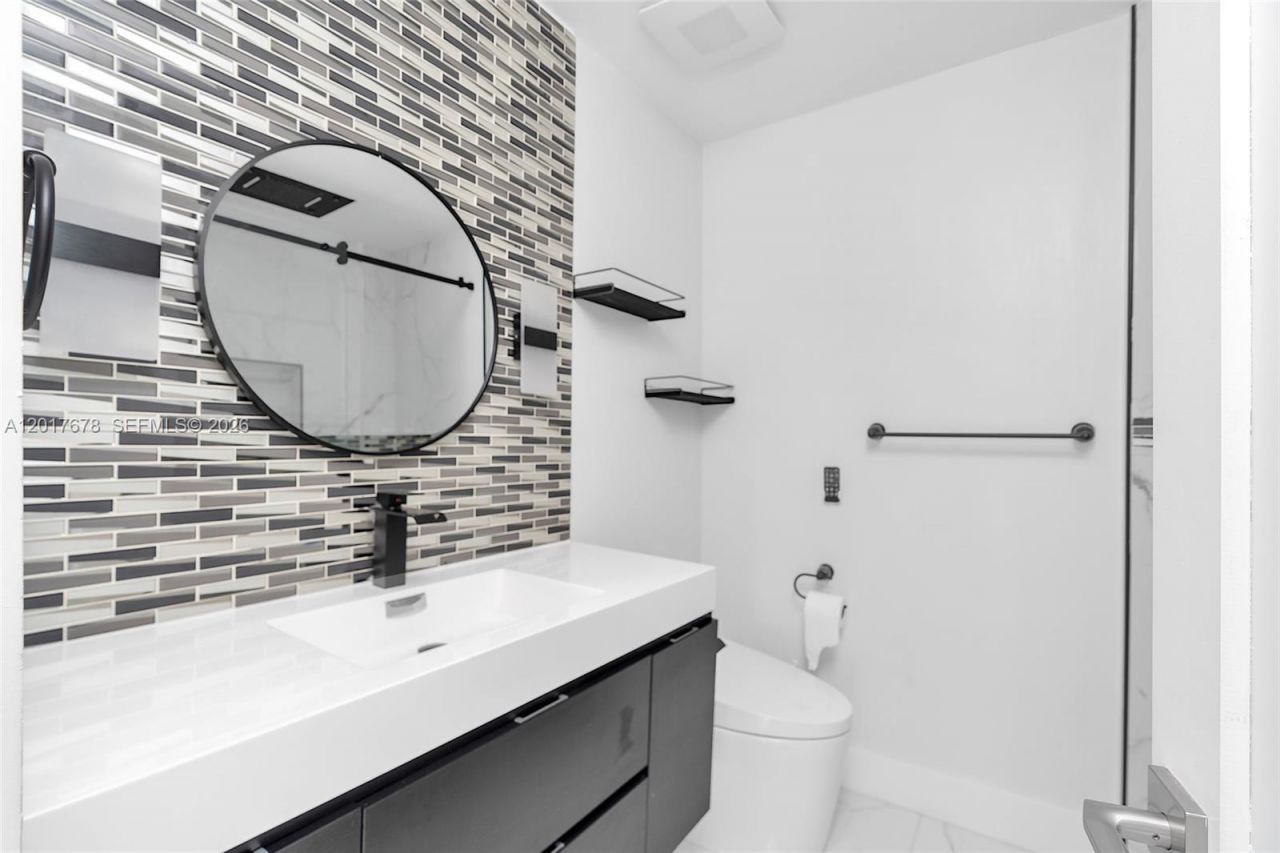 1901 NW S River Dr , Unit 28C, Miami, FL 33125 Photo