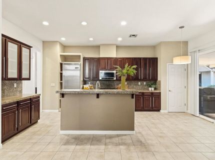 28 Eastham Ct, Sacramento, CA 95833 Photo