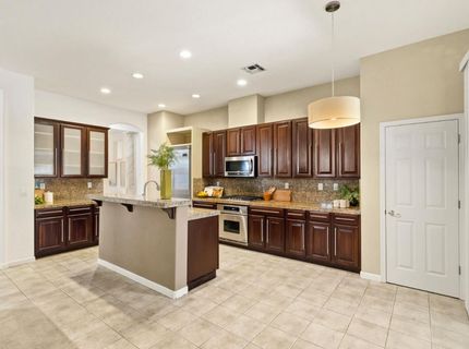 28 Eastham Ct, Sacramento, CA 95833 Photo