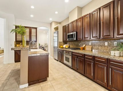 28 Eastham Ct, Sacramento, CA 95833 Photo