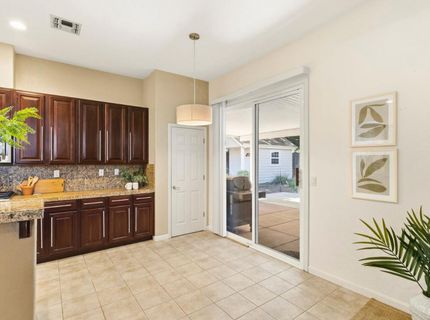 28 Eastham Ct, Sacramento, CA 95833 Photo