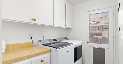 1989 University Ave, Sacramento, CA 95825 Photo
