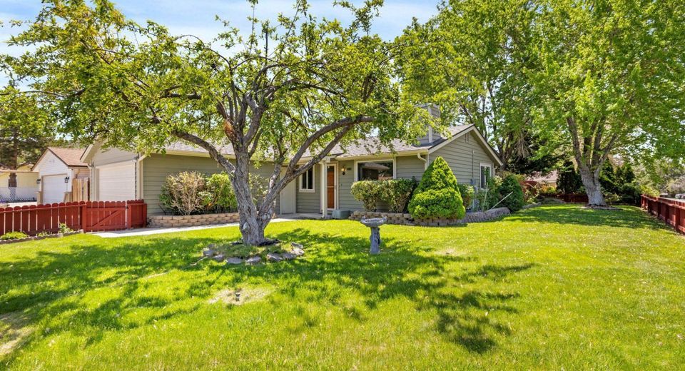 14005 Perlite Drive, Reno, NV 89521 Photo