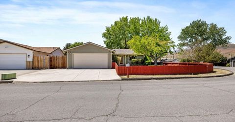 14005 Perlite Drive, Reno, NV 89521 Photo