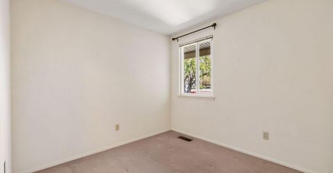 14005 Perlite Drive, Reno, NV 89521 Photo
