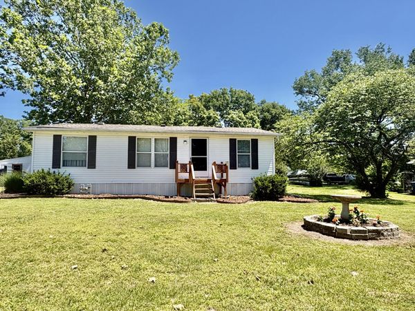 502 Lilly Street , Greenfield, MO 65661