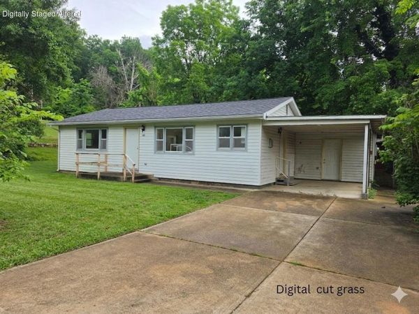 109 College Street, Van Buren, MO 63965