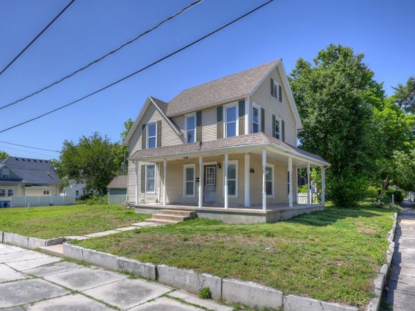 813 Lyon Street , Carthage, MO 64836