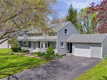 94 Thorncliff Road, Spencerport, NY 14559
