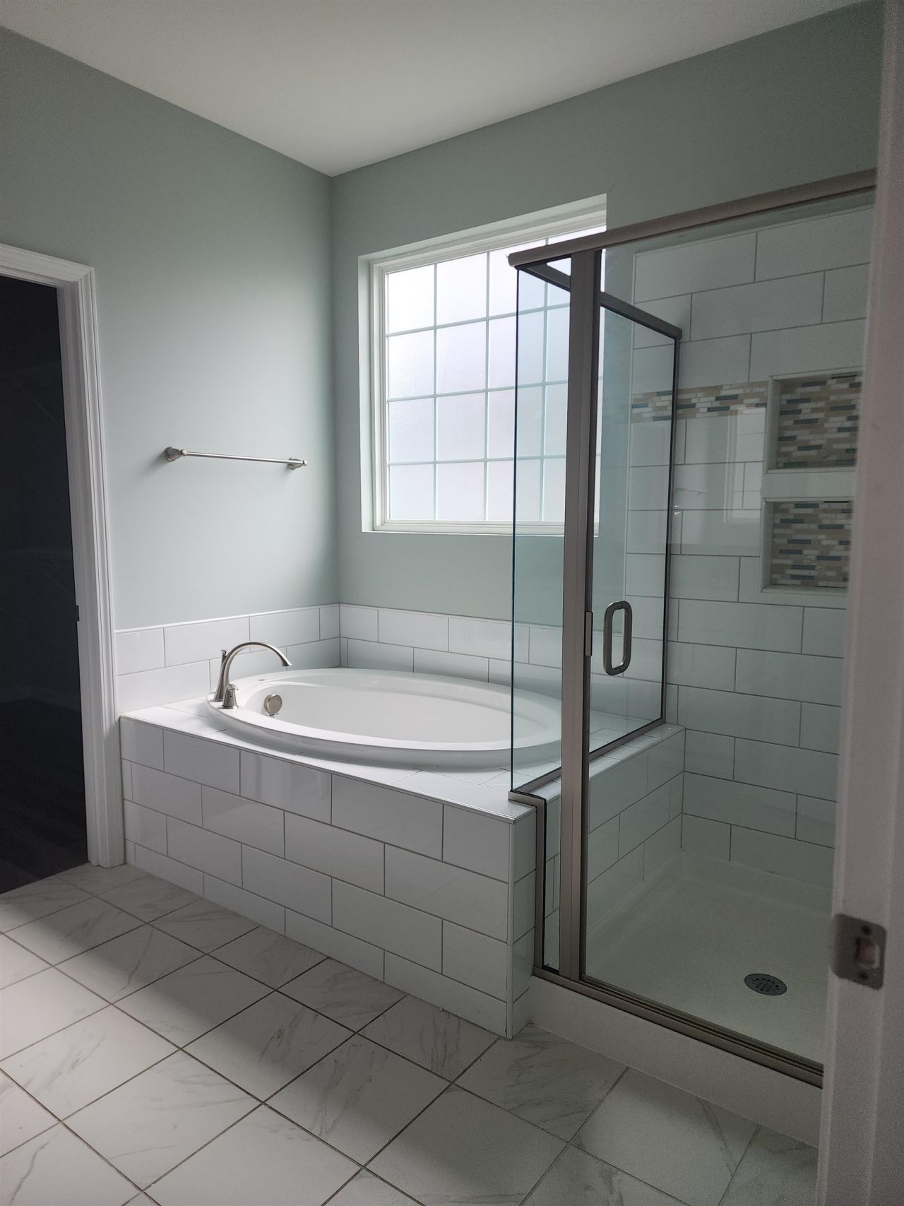 5527 Redleaf Rose Dr. Photo 10