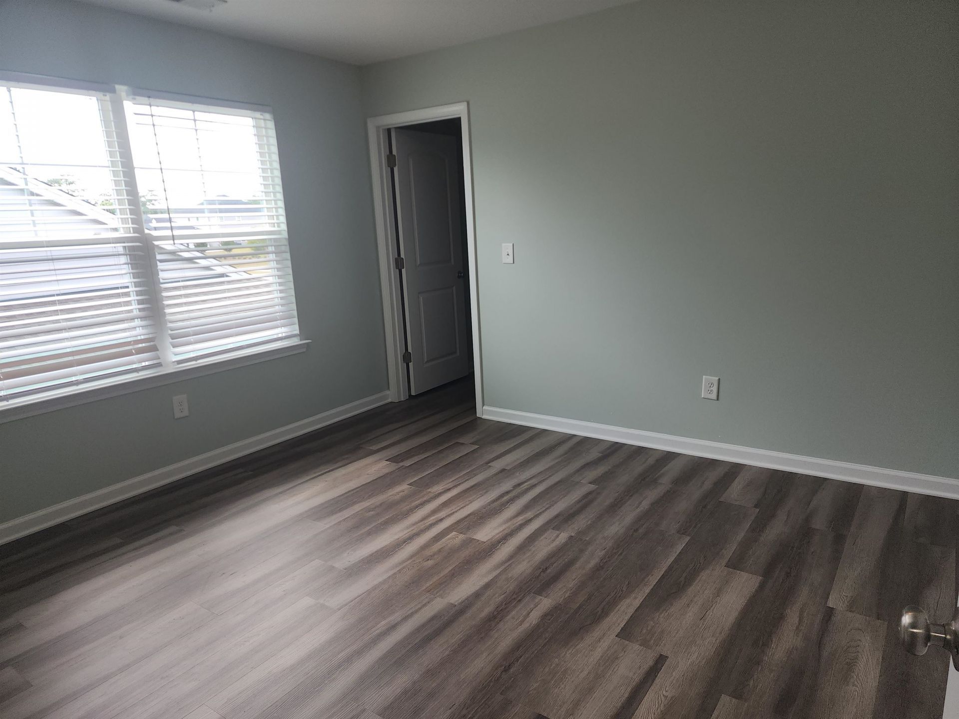 5527 Redleaf Rose Dr. Photo 16