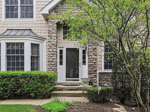 24829 Reeds Pointe Drive, Novi, MI 48374