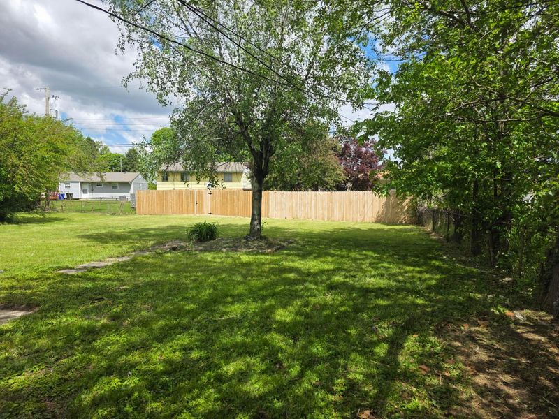 3054 Wadsworth Court , Columbus, OH 43232 Photo 14