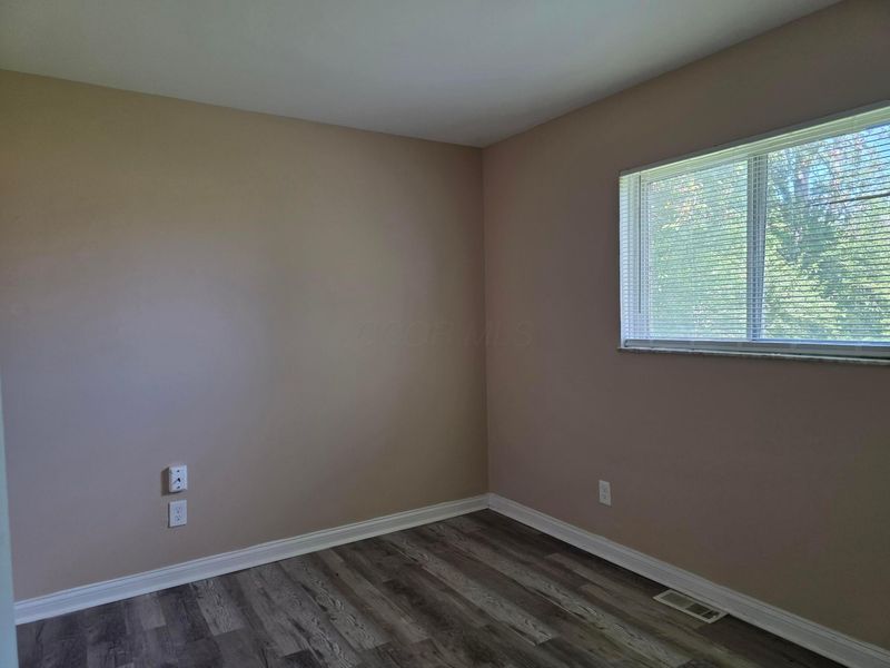 3054 Wadsworth Court , Columbus, OH 43232 Photo 8