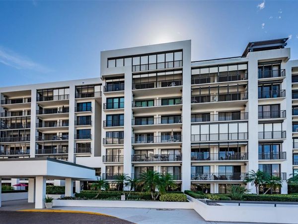 6 BELLEVIEW BOULEVARD , Unit 306, BELLEAIR, FL 33756