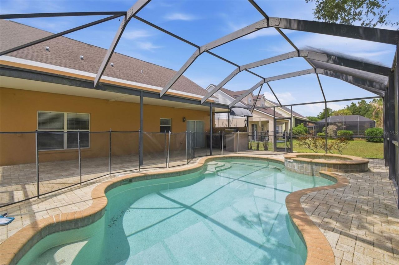 6409 Bridgecrest Drive , Lithia, FL 33547 Photo