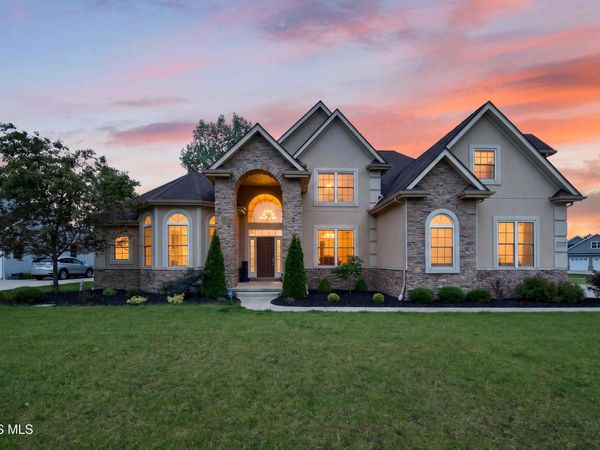 25220 Rocky Harbour Drive, Perrysburg, OH 43551