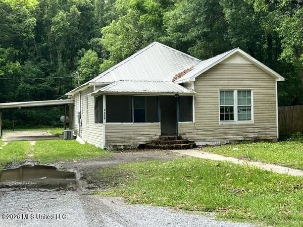7112 Grierson Street, Moss Point, MS 39563