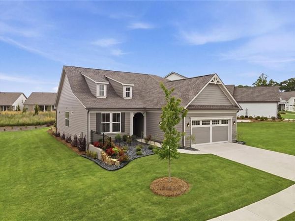 320 Salton Way , Hoschton, GA 30548