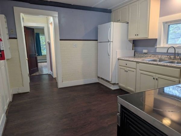 11 Mechanic St, Unit 11, Shelburne, MA 01370