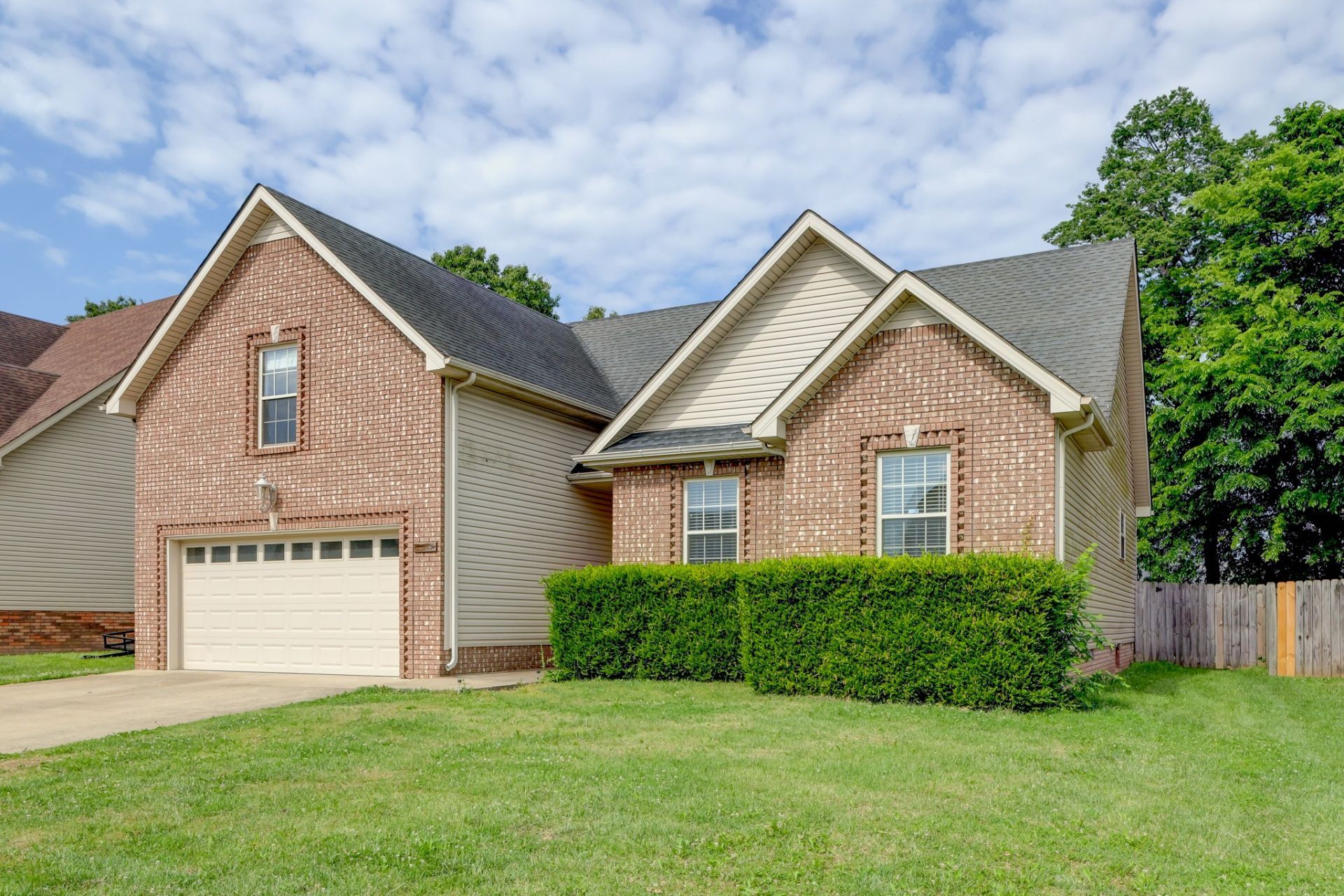 2924 Brewster Drive, Clarksville, TN 37042 Main Photo