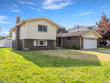 12345 Bedford Drive, Southgate, MI 48195
