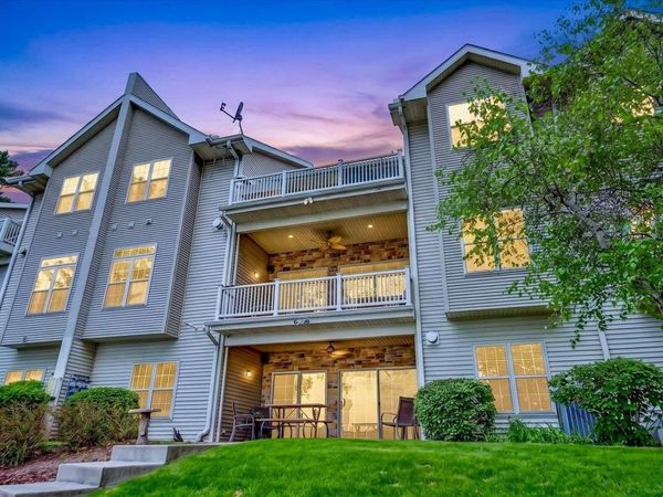 414 E Hiawatha Drive, Unit 103, Wisconsin Dells, WI 53965