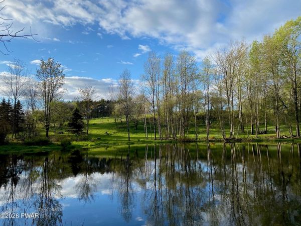 Advent Road , Lake Ariel, PA 18436