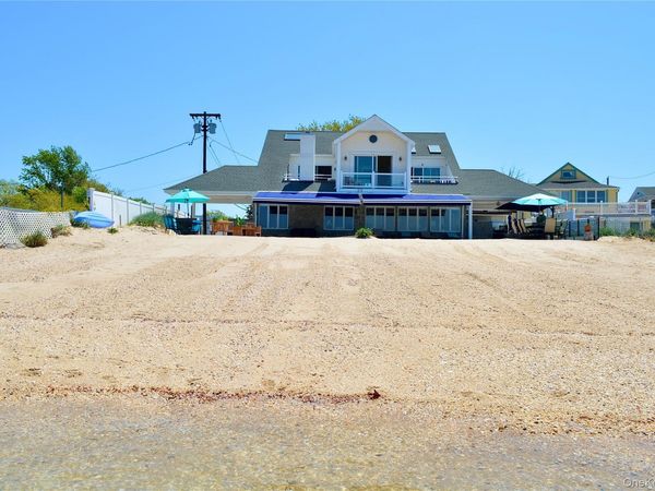 20 Greenwich Avenue , Bayville, NY 11709
