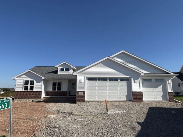 2663 LAWRENCE LANE, Neenah, WI 54956