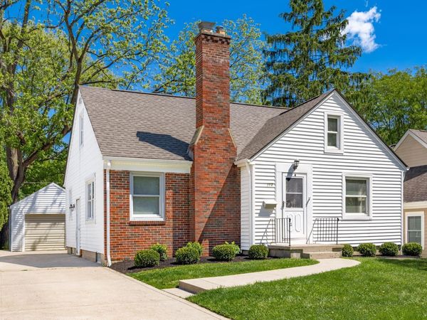 112 Howard Avenue , Worthington, OH 43085