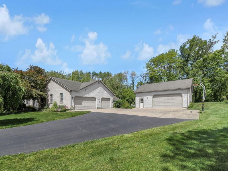 164 Canyon Villa Drive, Hebron, OH 43025 Photo 1