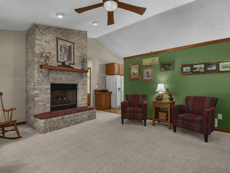 164 Canyon Villa Drive, Hebron, OH 43025 Photo 6