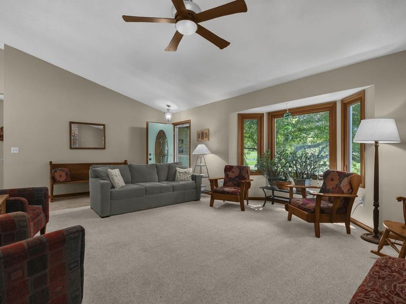 164 Canyon Villa Drive, Hebron, OH 43025 Photo 7