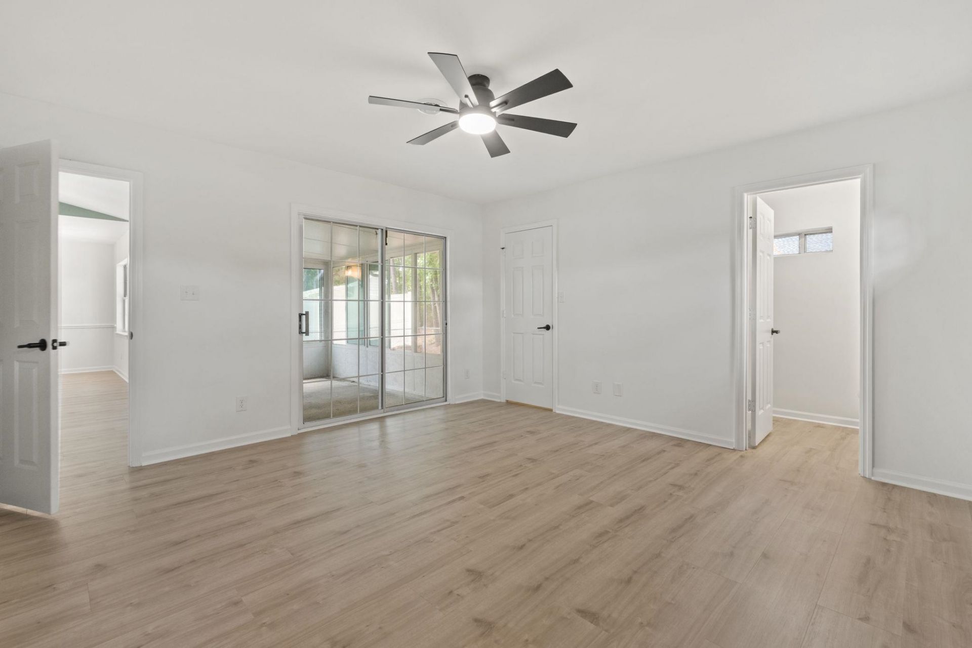 2847 Temperance Dr. Photo 19