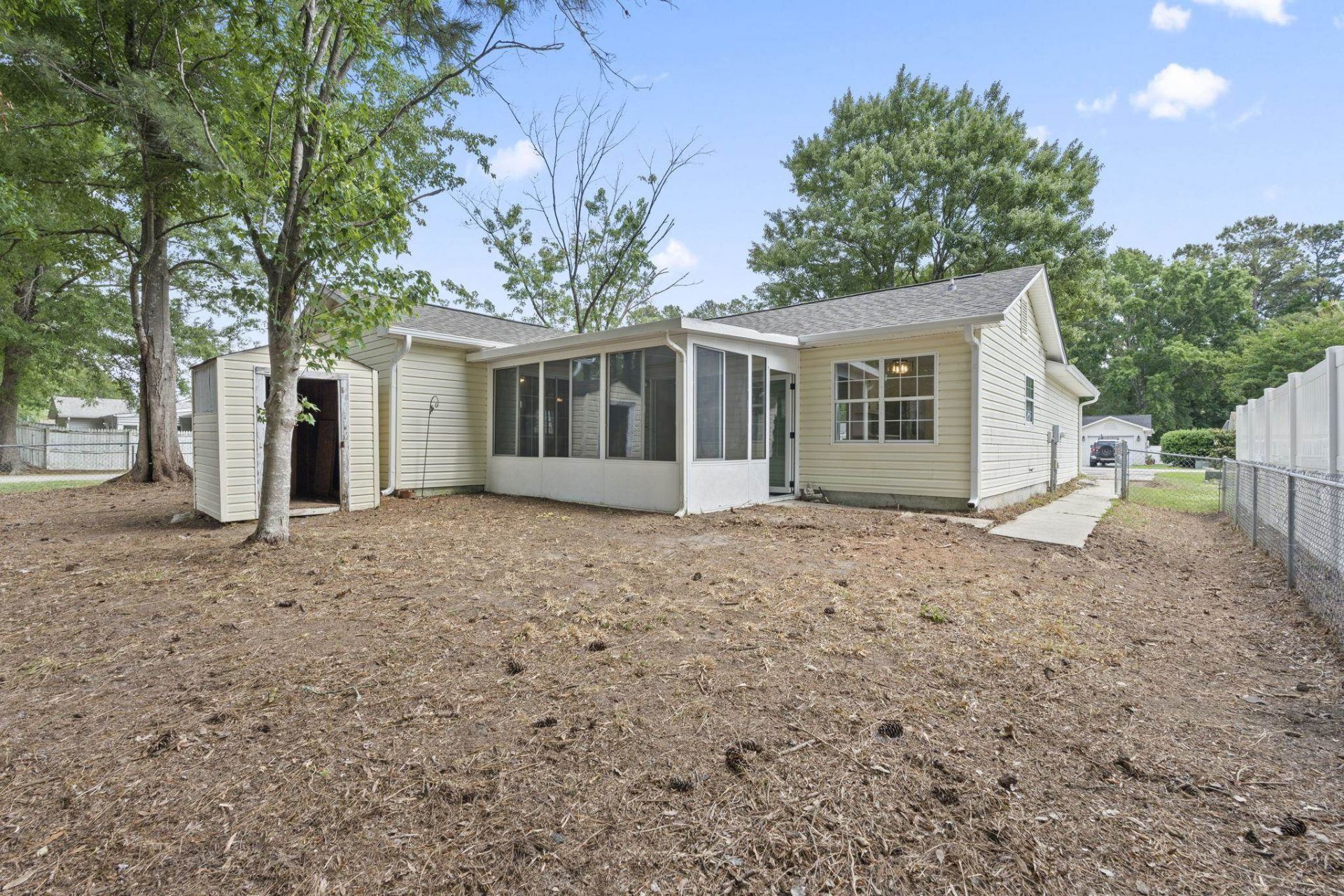 2847 Temperance Dr. Photo 39