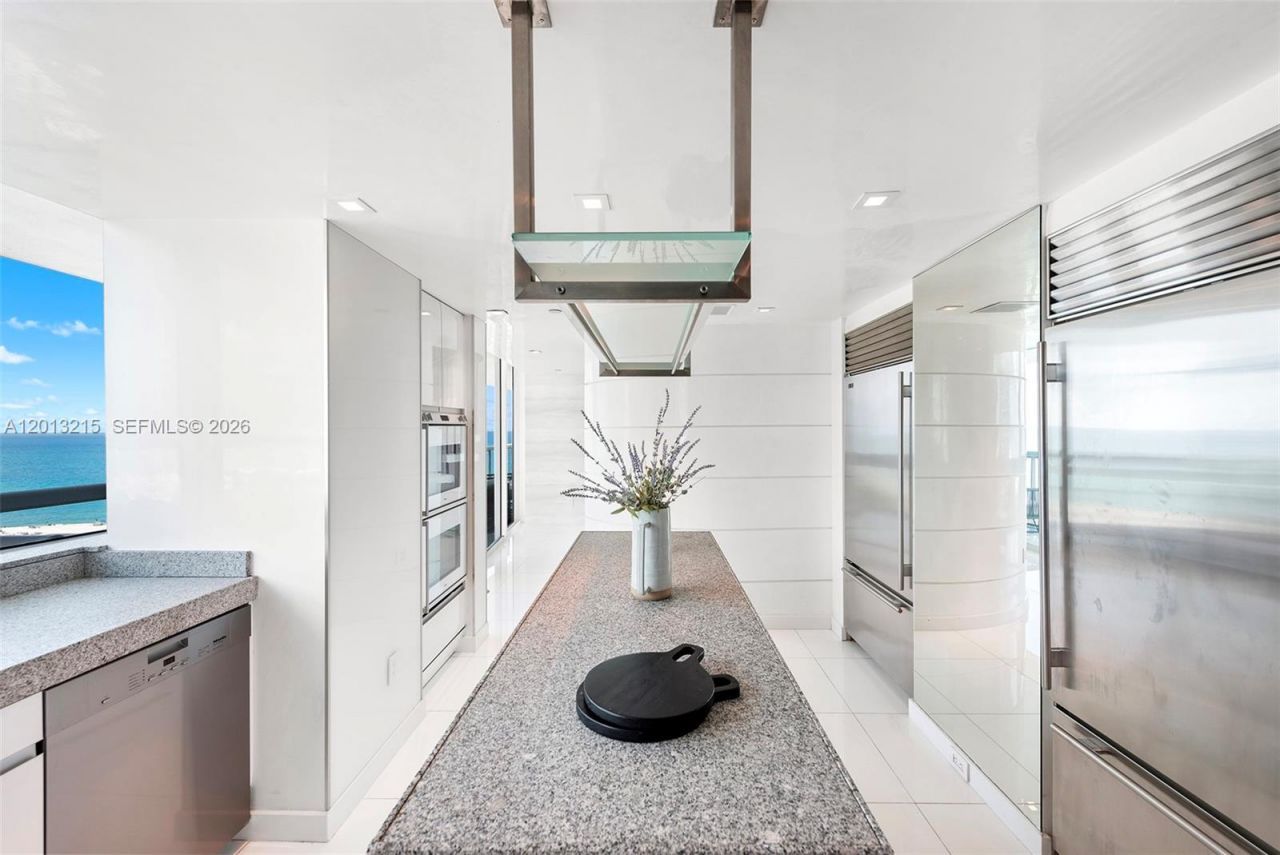 Please Call For Address, Unit 1707, Miami Beach, FL 33139 Photo