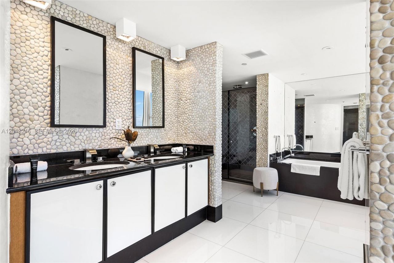 Please Call For Address, Unit 1707, Miami Beach, FL 33139 Photo