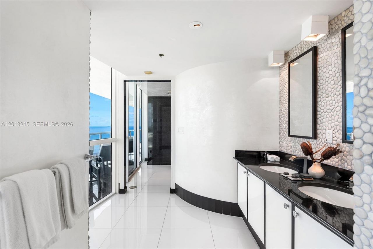 Please Call For Address, Unit 1707, Miami Beach, FL 33139 Photo