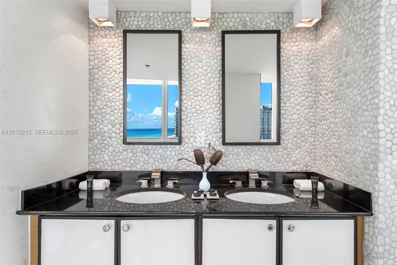 Please Call For Address, Unit 1707, Miami Beach, FL 33139 Photo
