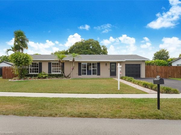 10460 SW 123rd Ct , Miami, FL 33186