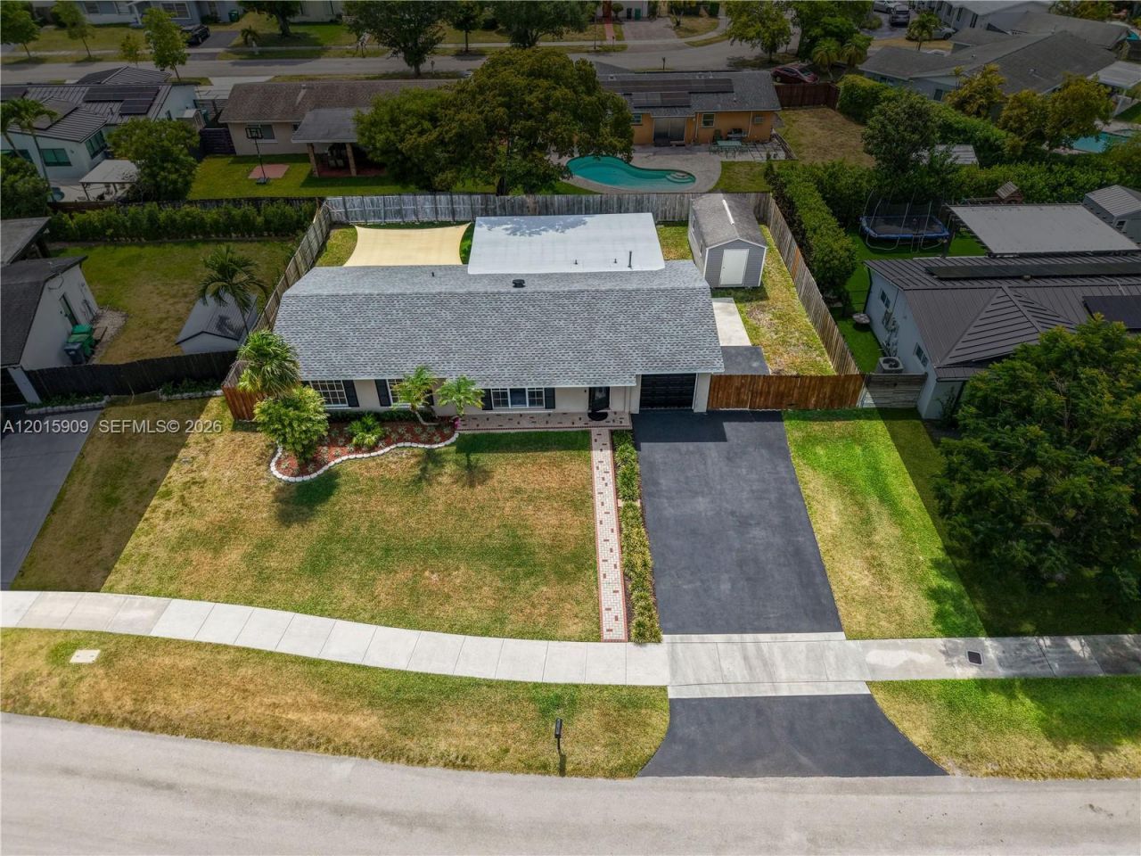 10460 SW 123rd Ct , Miami, FL 33186 Photo