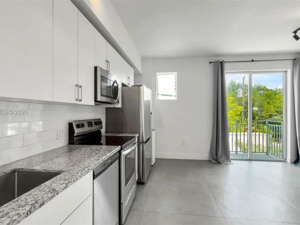 1536 NW 15th Ave , Unit 206, Miami, FL 33125