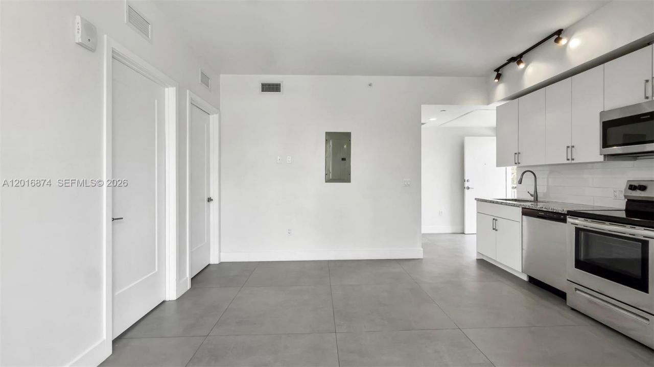1536 NW 15th Ave, Unit 206, Miami, FL 33125 Photo
