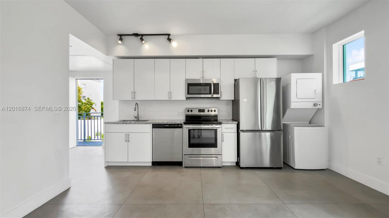 1536 NW 15th Ave, Unit 206, Miami, FL 33125 Photo