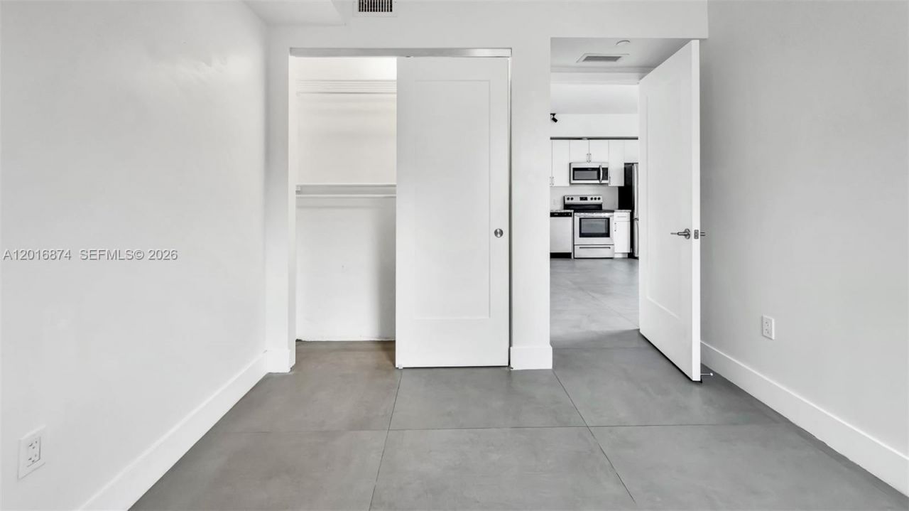 1536 NW 15th Ave, Unit 206, Miami, FL 33125 Photo