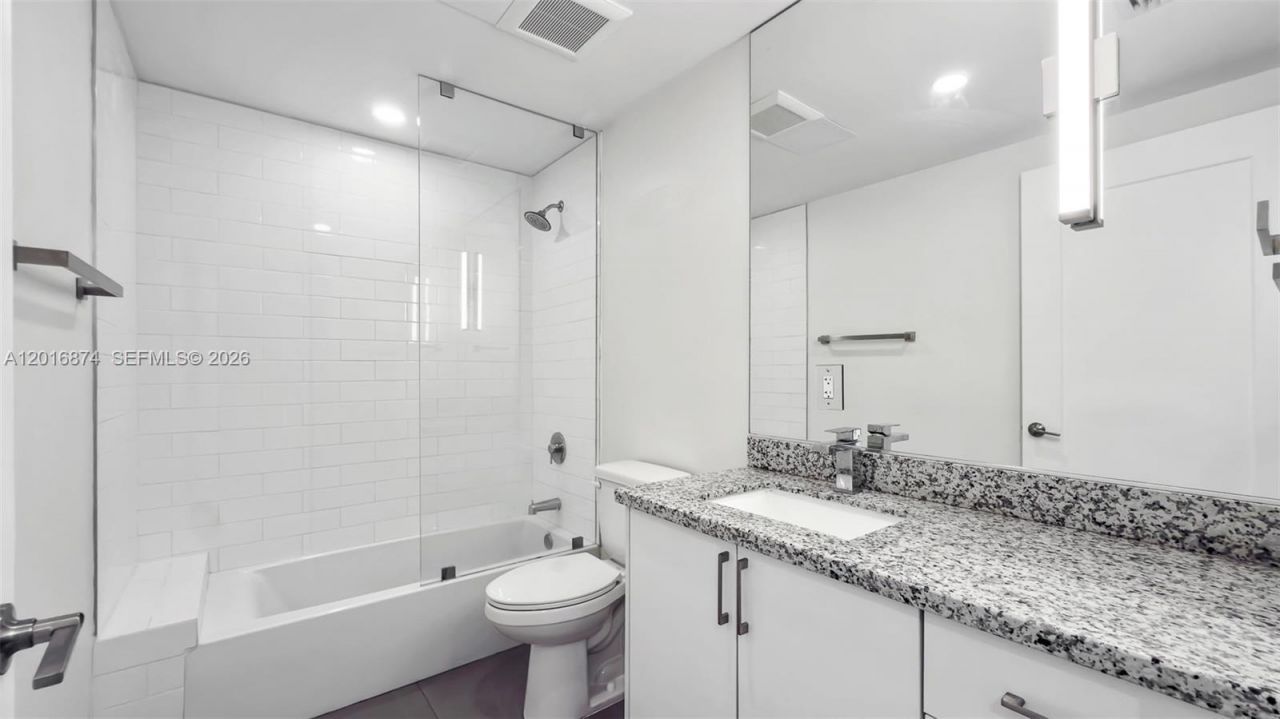 1536 NW 15th Ave, Unit 206, Miami, FL 33125 Photo
