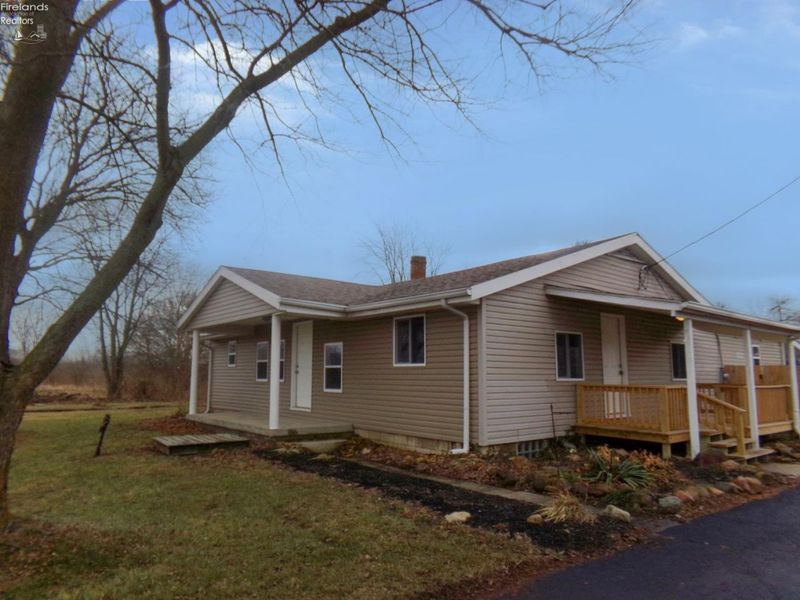 625 W Township Road 15, Old Fort, OH 44861 Photo 2